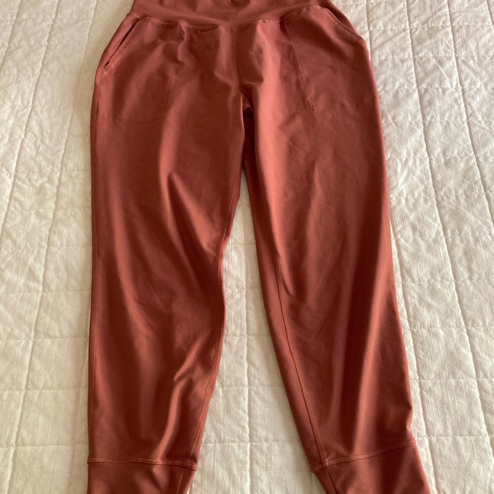 Women’s Jogger or Yoga Pants